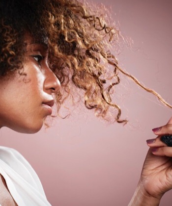 Here’s the Difference Between Hair Breakage and Hair Loss