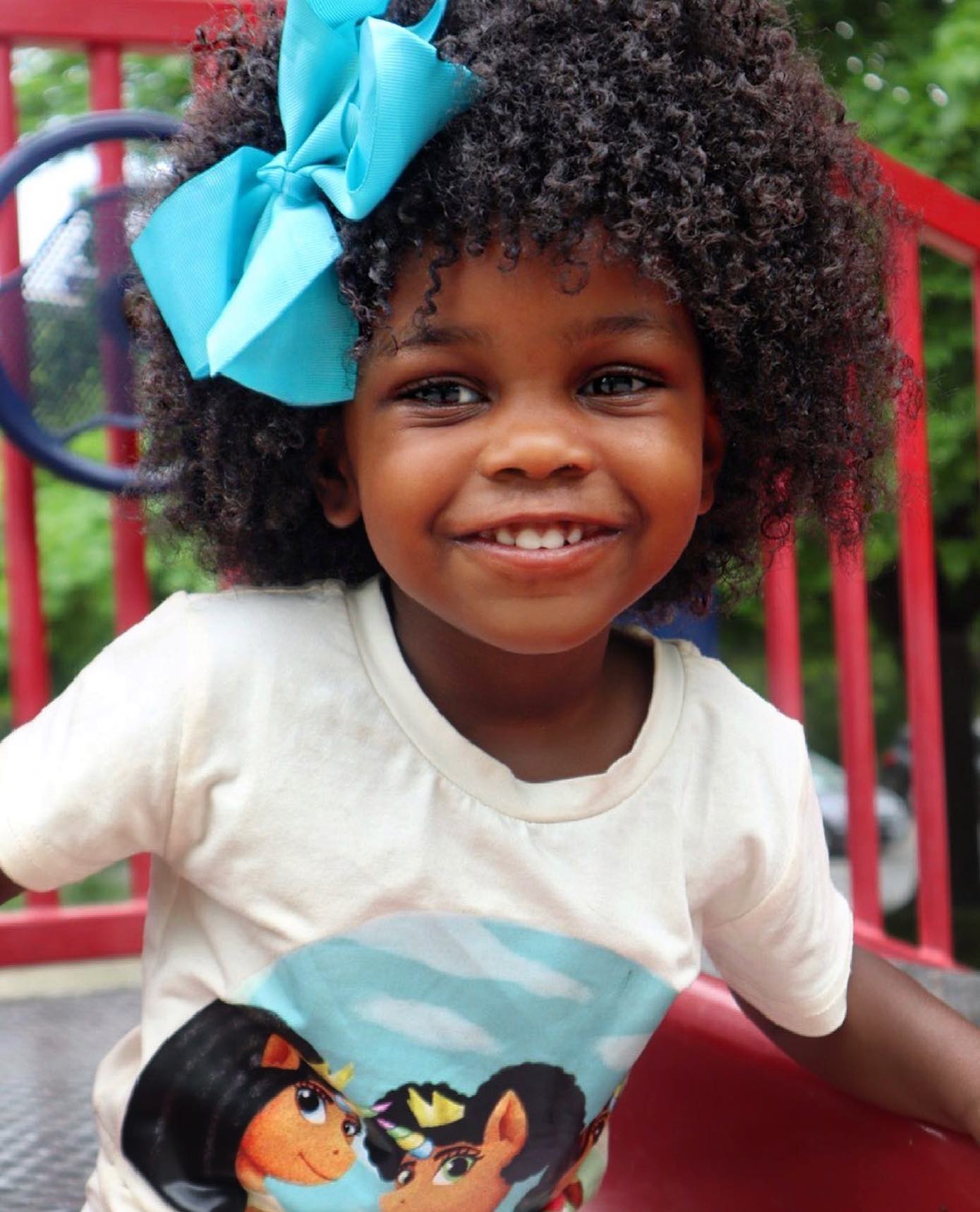Regardless of whether or not you’re well-versed in taking care of your own curls or coils, caring for a child’s curly hair can be a real challenge. The child may have a different hair texture, porosity, or density than what you’re used to. Finding the right products for your little one can make all the difference. We’ve narrowed it down to a few kid friendly lines such as @sheamoisturebaby & KIDS, @curls KIDS, @auntjackiescurlsandcoils KIDS, @socozy , @frobabieshair , @curlyellie , @kinder.curls & @cantubeauty KIDS 