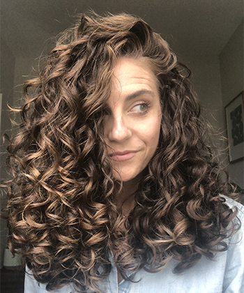 Texture Tales: Jackie Shares Her Curly Hair Journey & Styling Tips for Definition