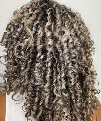 15 Photos of Dreamy Silver Curls, Coils, and Waves